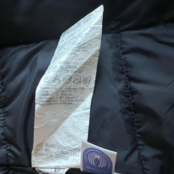 Canada Goose Kensington Parka (Black) - Picture 8 of 11